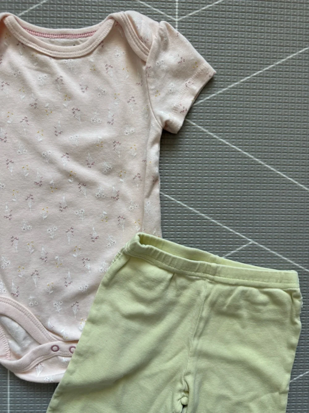 Cloud island|Baby girl set,light Pink ditsy floral Onesie & pastel lime pants•